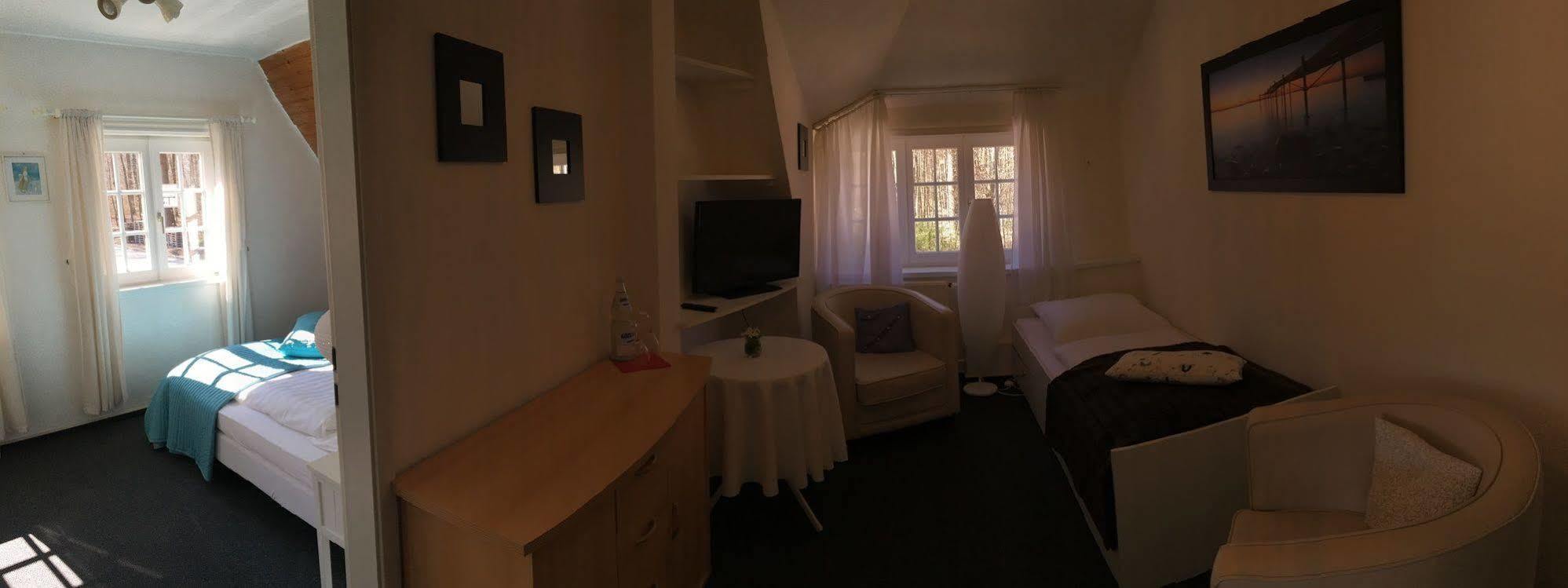Das Ostseehotel Blekendorf Luaran gambar